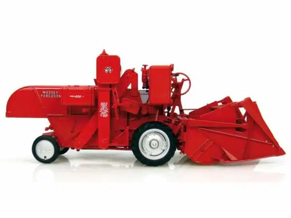 MF 830 _ 1:32 – Bild 2